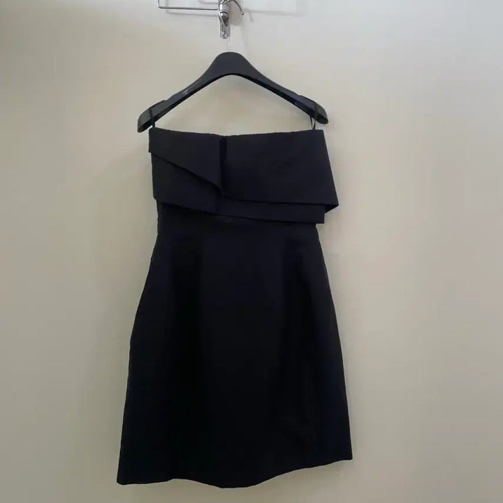 [SOLD OUT] Cos 오프숄더 미니원피스