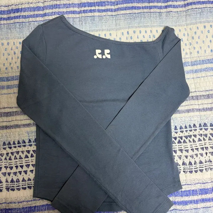 [BUNJANG] Rest &amp; Recreation RR One Shoulder Long Sleeve Top Blue / 레스트 레크레이션 RR 원 숄더 롱슬리브 탑 블루