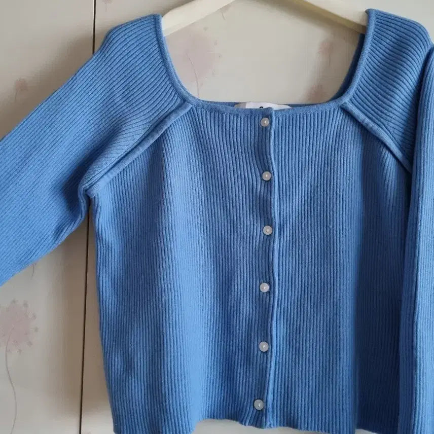 [BUNJANG] SOFTSEOUL Square Neck Cropped Cardigan / (새상품) SOFTSEOUL 스퀘어넥 가디건