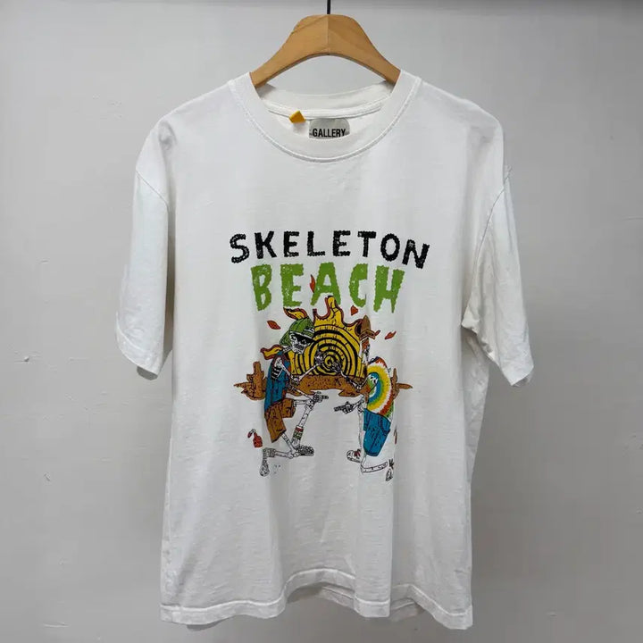 [BUNJANG] Gallery Dept. Skeleton Beach Graphic T-Shirt M / 갤러리디파트 스켈레톤 그래픽 반팔티 M JS47