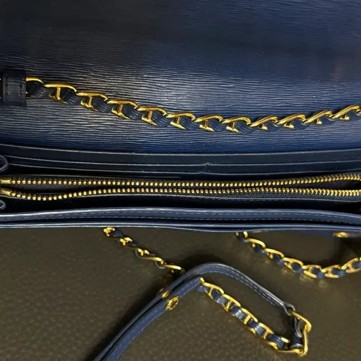 [BUNJANG] Prada Vitello Move Chain Wallet Bluette / 프라다 비텔로 무브 체인 월렛 블루에떼