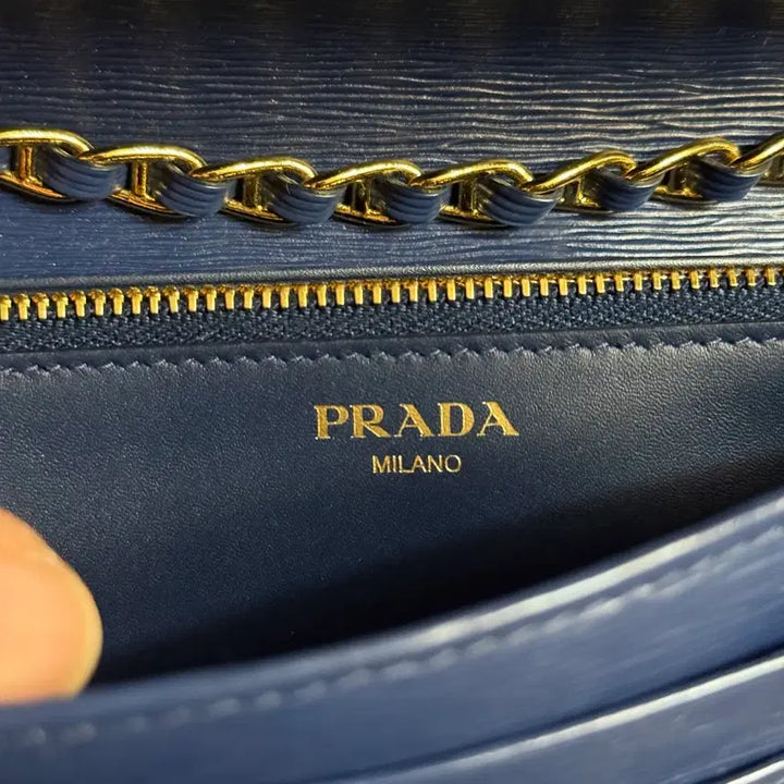 [BUNJANG] Prada Vitello Move Chain Wallet Bluette / 프라다 비텔로 무브 체인 월렛 블루에떼