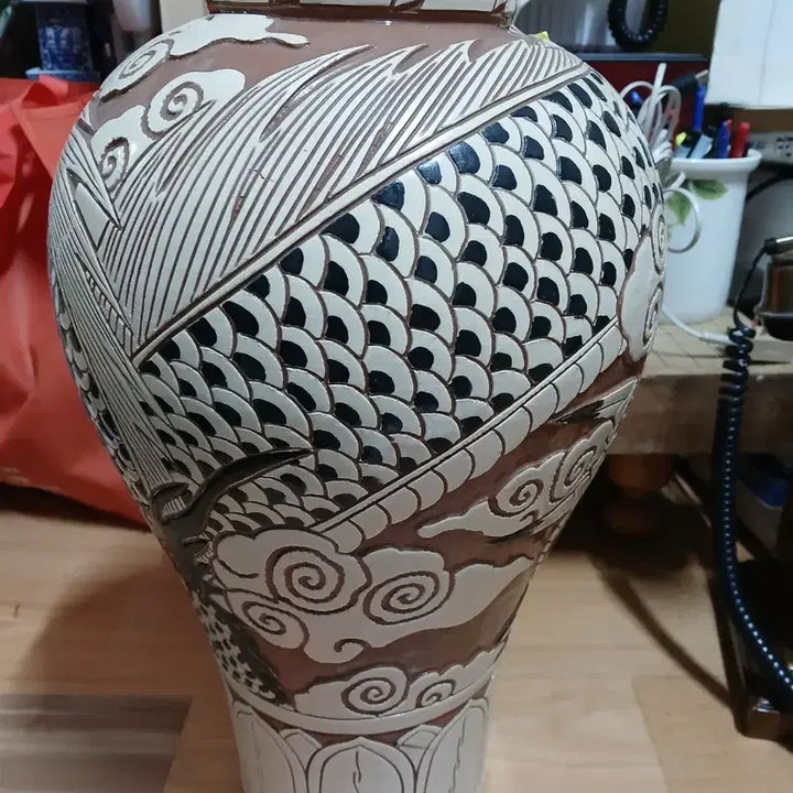 [BUNJANG] Dragon Relief Celadon Porcelain / 용충 도자기