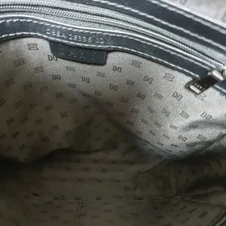 [BUNJANG] Daks Black Leather Crossbody Bag / 닥스 남성불랙 가죽 크로스백