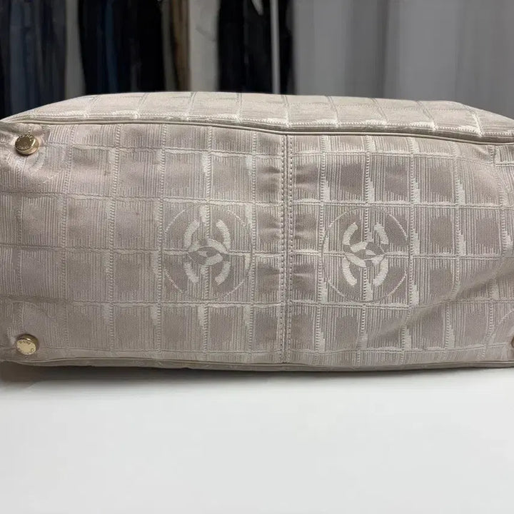 [BUNJANG] Chanel 00s New Travel Line Tote Bag MM Beige / 00&