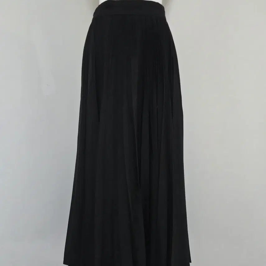 [BUNJANG] TIME Black Pleated Long Skirt / TIME 타임 블랙 플리츠 롱 롱스컷