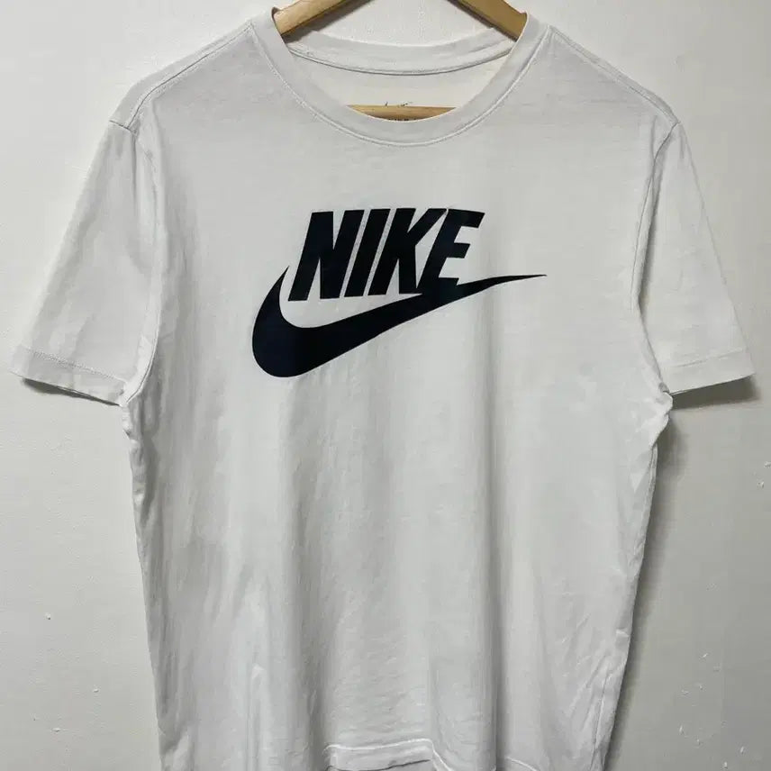 [BUNJANG] Nike Big Logo T-Shirt / 100 나이키 스판 빅로고 반팔티 정품