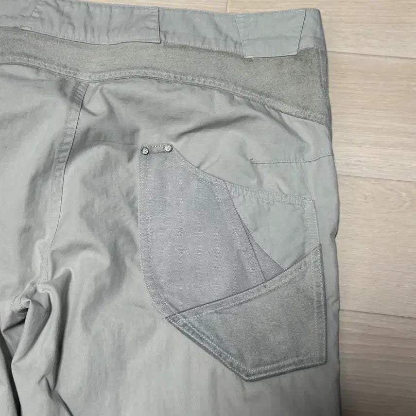 [BUNJANG] Xlim Ep.2 Ice Blue Trousers (Size 3) / Xlim 엑슬림 Ep.2 아이스 블루 트라우저 (3)