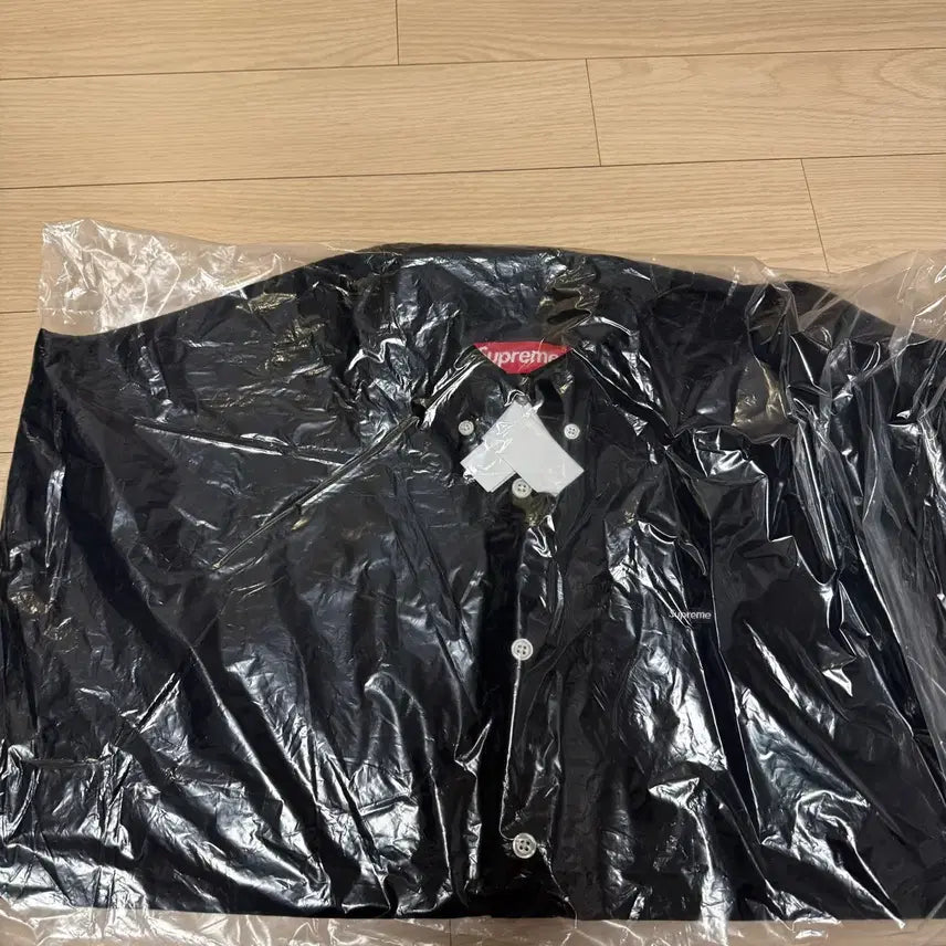 [BUNJANG] Supreme Small Box Logo Short Sleeve Shirt Black SS23 / 슈프림 스몰박스 셔츠 블랙-26ss s사이즈 판매합니다!
