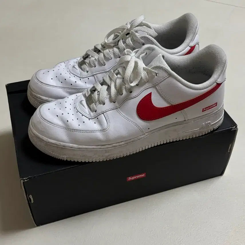 [BUNJANG] Nike x Supreme Air Force 1 Low White Speed Red (285mm) / 나이키 x 슈프림 에어포스 1 로우 화이트/스피드 레드 285사이