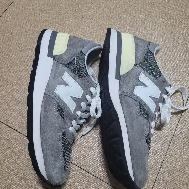 [BUNJANG] New Balance M990GRY 990v1 Gray Sneakers / 뉴발란스 m990gry  990v1 그레이 260