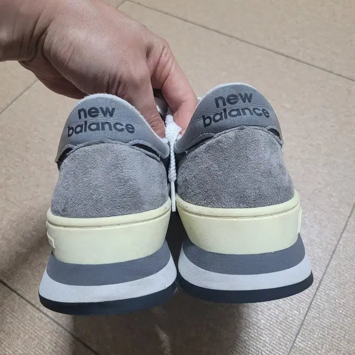 [BUNJANG] New Balance M990GRY 990v1 Gray Sneakers / 뉴발란스 m990gry  990v1 그레이 260