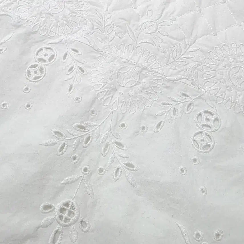 [BUNJANG] Isabel Marant White Embroidered Puff Sleeve Blouse / 이자벨마랑 화이트 자수 퍼프 소매 블라우스 36