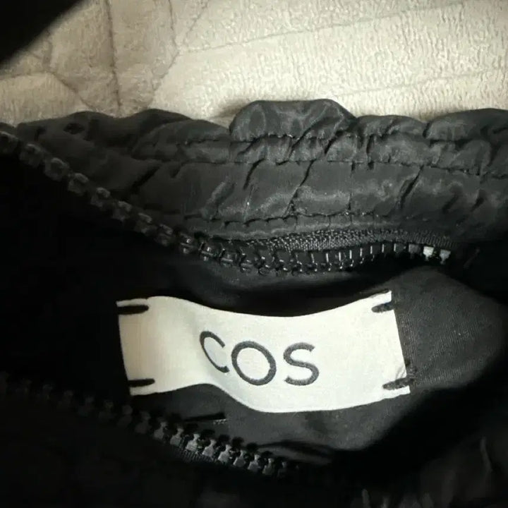 [BUNJANG] COS Quilted Mini Bag Black / cos 퀼티드 미니백 블랙