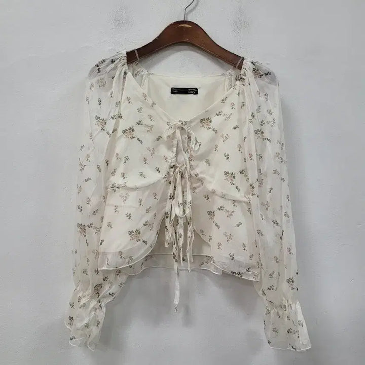 [BUNJANG] DAZY Floral Print Blouse / DAZY 잔꽃무늬 블라우스