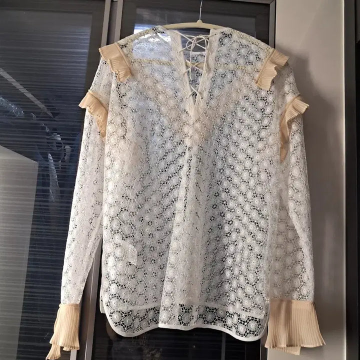 [BUNJANG] Sandro Lace Blouse / 산드로 블라우스 듀엘지컷에고이스트보브랑방마쥬
