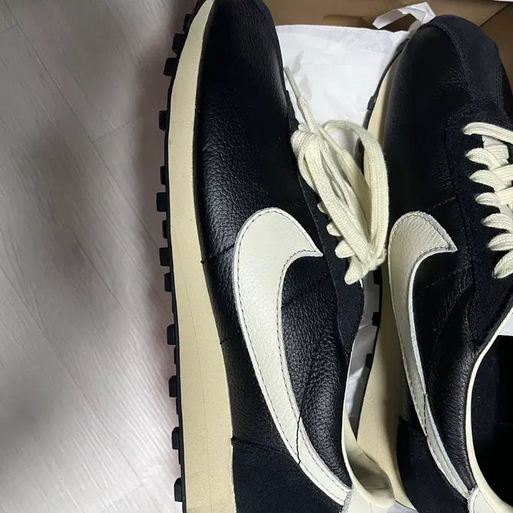 [BUNJANG] Nike LD-1000 Premium Sneakers / 나이키 ld-1000 프리미엄