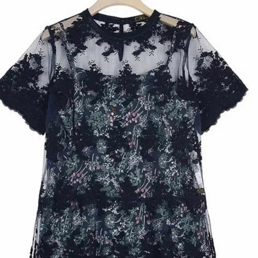 [BUNJANG] Thursday Island Organdy See-Through Blouse / 오간자)써스데이 아일랜드 블라우스