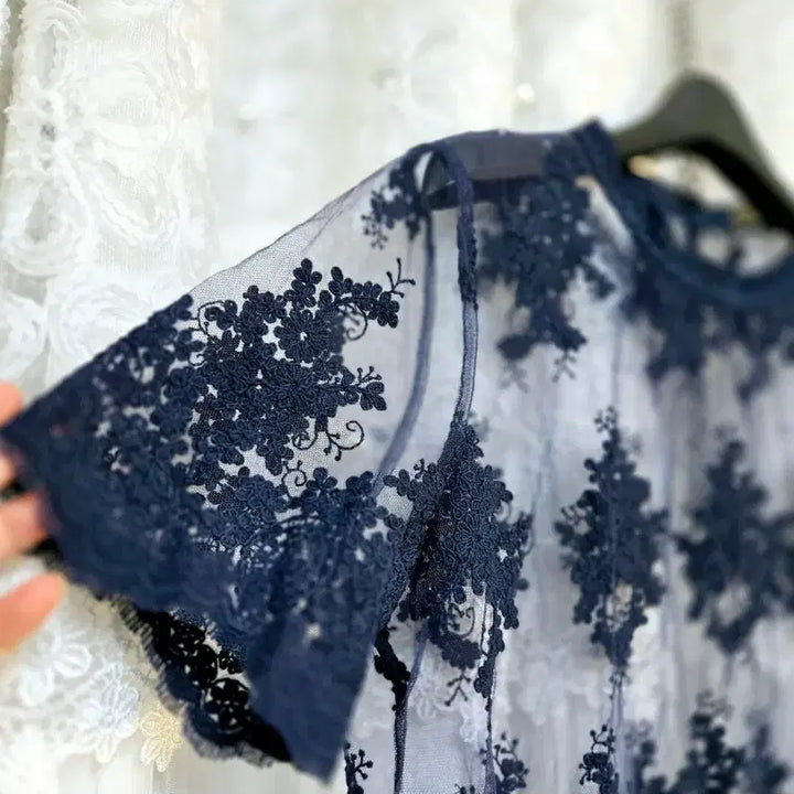 [BUNJANG] Thursday Island Organdy See-Through Blouse / 오간자)써스데이 아일랜드 블라우스