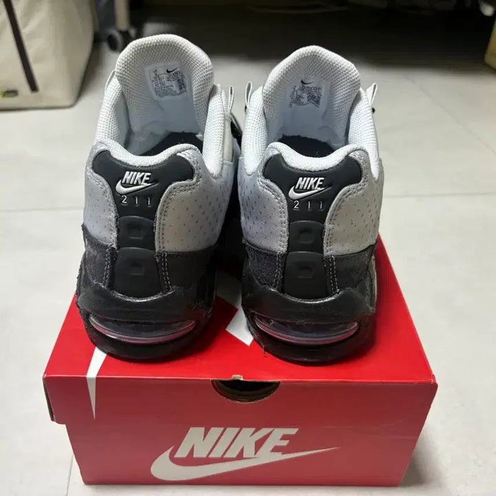[BUNJANG] Nike Air Max 95 Big Bubble Seongsu-dong Edition Sneakers / 에어맥스 95 빅버블 성수동 에디션 270mm