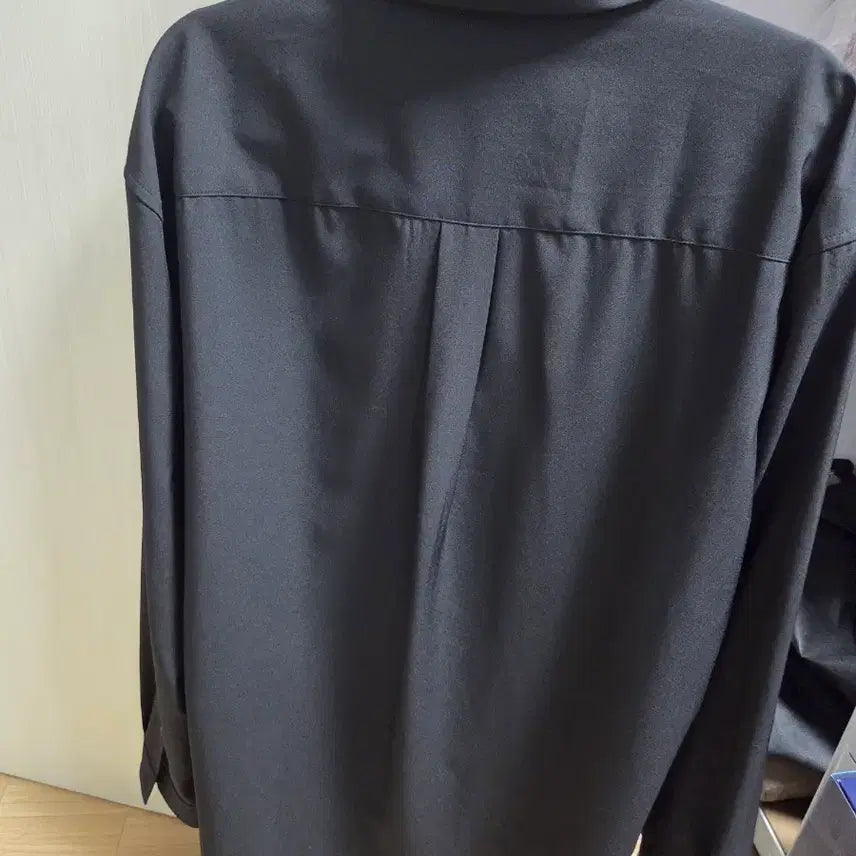 [BUNJANG] Musinsa Standard Silky Shirt Black / 무신사스탠다드 실키 셔츠 블랙 팝지다