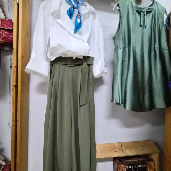 [BUNJANG] Duel Asymmetrical Point Shirt &amp; Lorizfarm Belted Wide Pants Set / 듀엘 언발 포인트셔츠. 로리즈팜 와이드