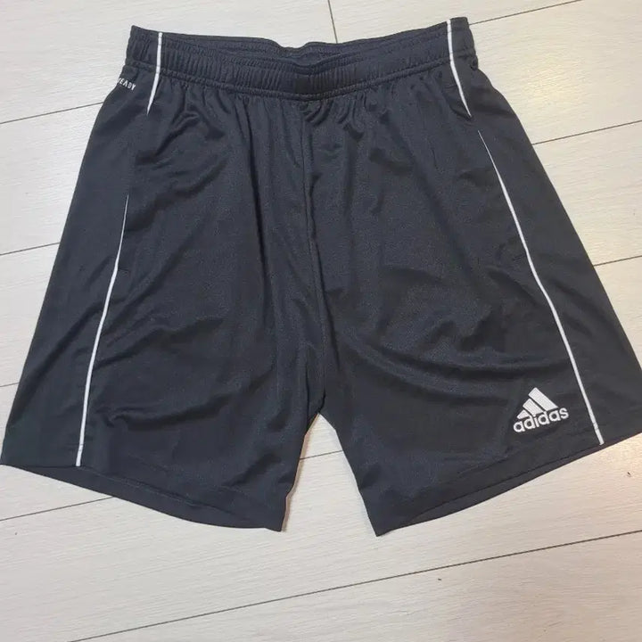 [BUNJANG] Adidas Black Shorts / 아디다스 검정색 반바지(새상품)