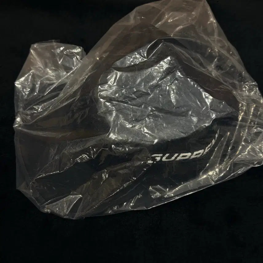 [BUNJANG] Supreme Side Zip Camp Cap Black / 슈프림 사이드 집 캠프캡 블랙 - 26SS