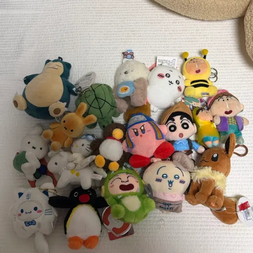 [BUNJANG] Assorted Character Keychains (Miffy, Ggoma, Chiikawa, Kitty, Kirby, Usagi, Eevee) - Bundle Deal / 급처!! 인형 키링 판매/ 미피 맹구 치이카와 키티 커비 우사기 이브이