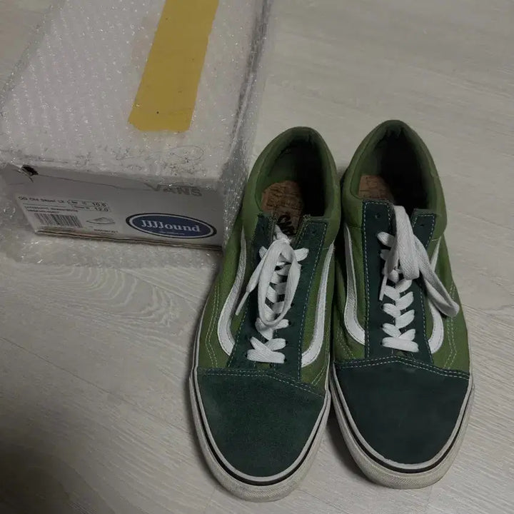 [BUNJANG] Vault by Vans Old Skool Collaboration Sneakers / 자운스 반스 올드스쿨 285