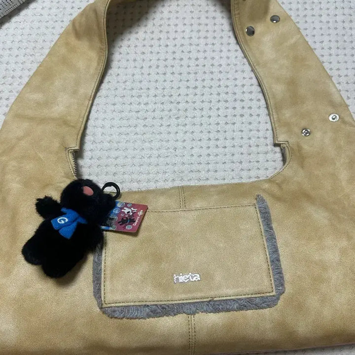 [BUNJANG] Hietta Butter Tote Bag / 히에타 버터 토트백