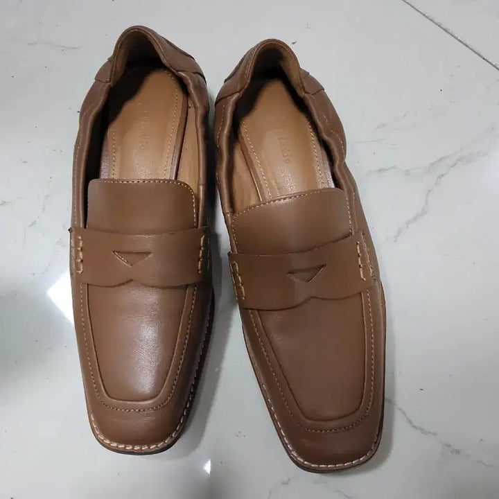 [BUNJANG] G-studio Brown Leather Loafers / G-studio 브라운 가죽 로퍼 여성용