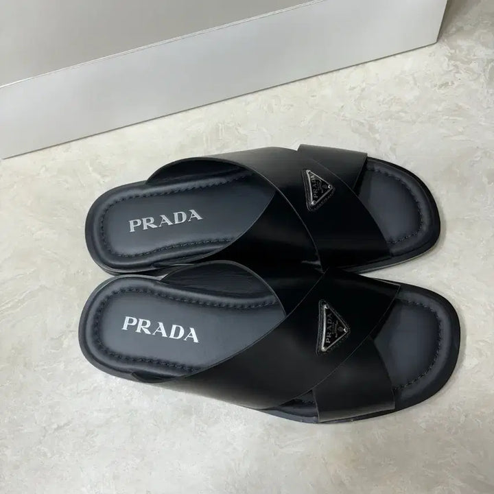 [BUNJANG] Prada Saffiano Leather Chris Slippers / [8] 프라다 사피아노 레더 크리스 슬리퍼