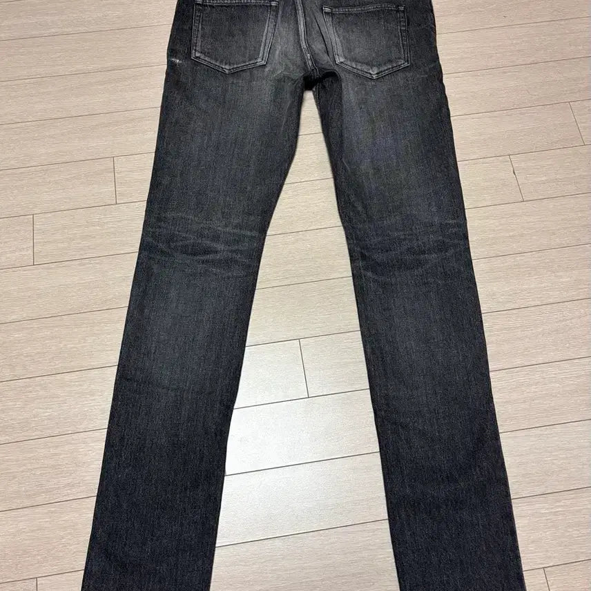 [SOLD OUT] (32) 18ss 생로랑 블랙 디스 데님 팬츠 진