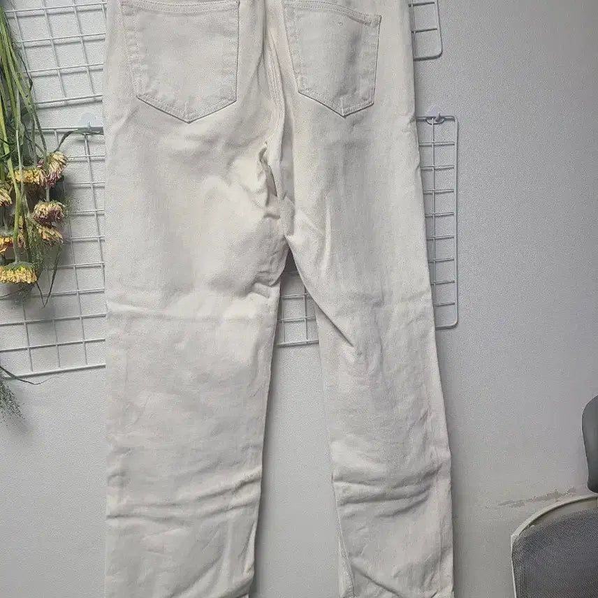 [BUNJANG] Branded Cream Jeans / 브랜디드 크림진