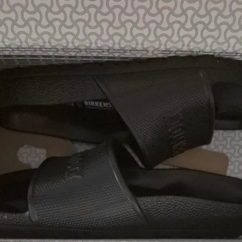[BUNJANG] Birkenstock Slippers (Size 250) / 버켄스탁 슬리퍼(250)