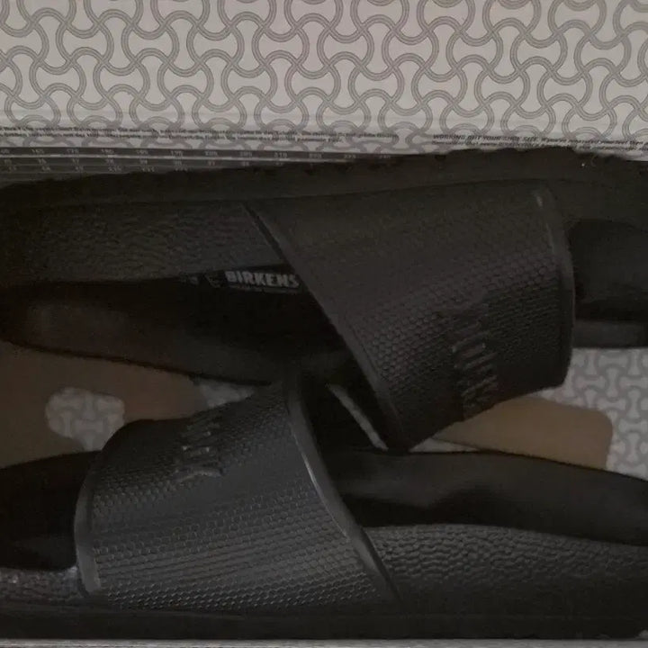 [BUNJANG] Birkenstock Slippers (Size 250) / 버켄스탁 슬리퍼(250)