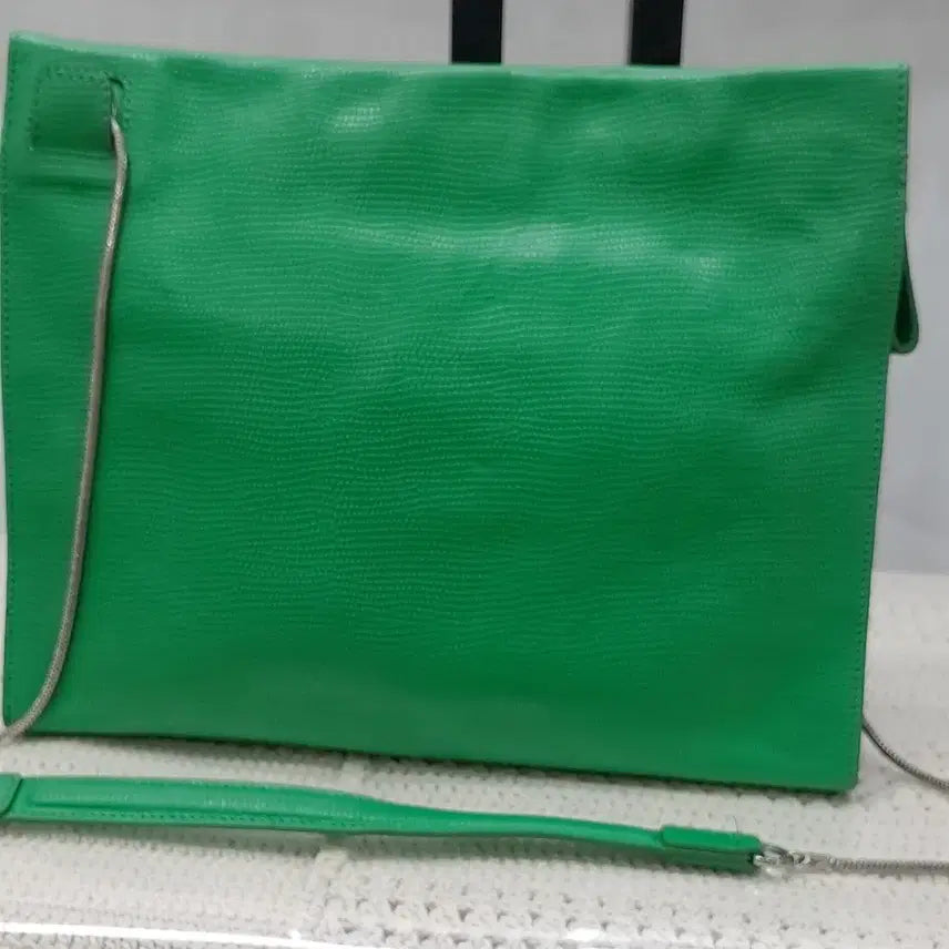 [BUNJANG] Kuho Green Leather Clutch Crossbody Bag / 구호 클러치백  겸 체인크로스백