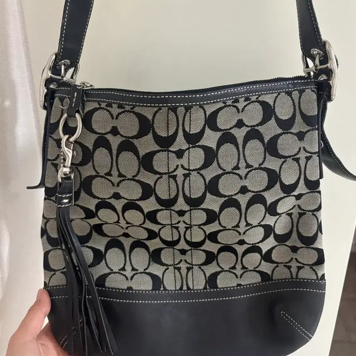 [BUNJANG] Coach Signature Black Shoulder Bag / 코치 시그니처 블랙 숄더백