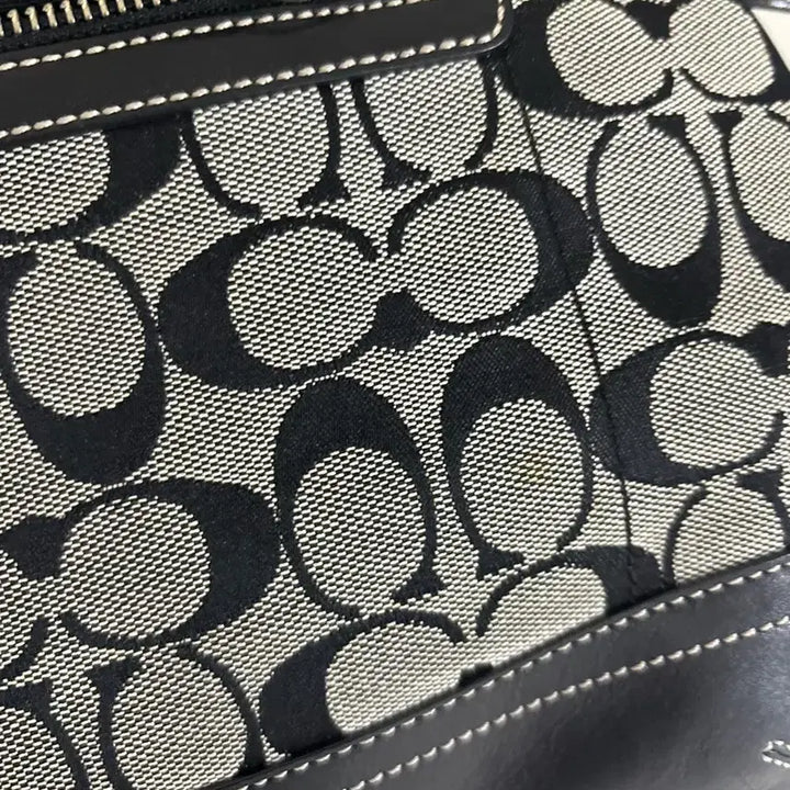 [BUNJANG] Coach Signature Black Shoulder Bag / 코치 시그니처 블랙 숄더백