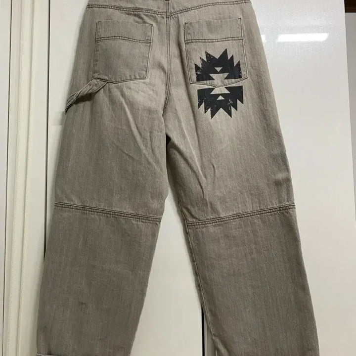 [BUNJANG] Character Ptery Double Knee Pants Light Gray / 카락터 Ptery 더블니 팬츠 라이트 그레이