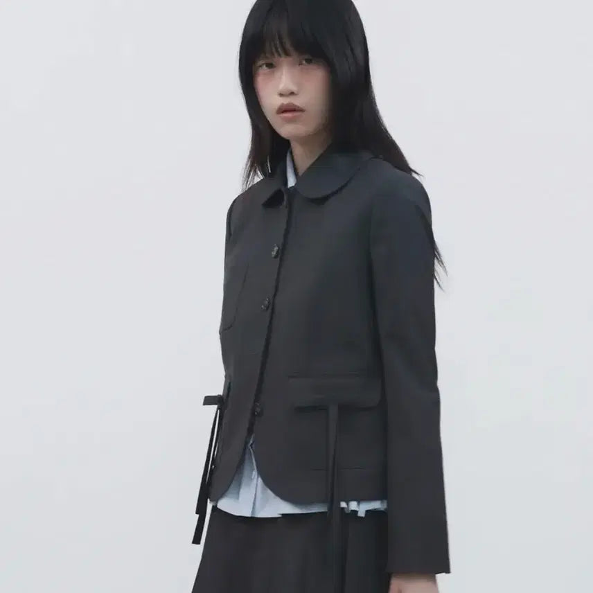 [BUNJANG] Tuomio Round Ribbon Jacket [Charcoal] / 뚜오미오 라운드 리본 자켓 [차콜]