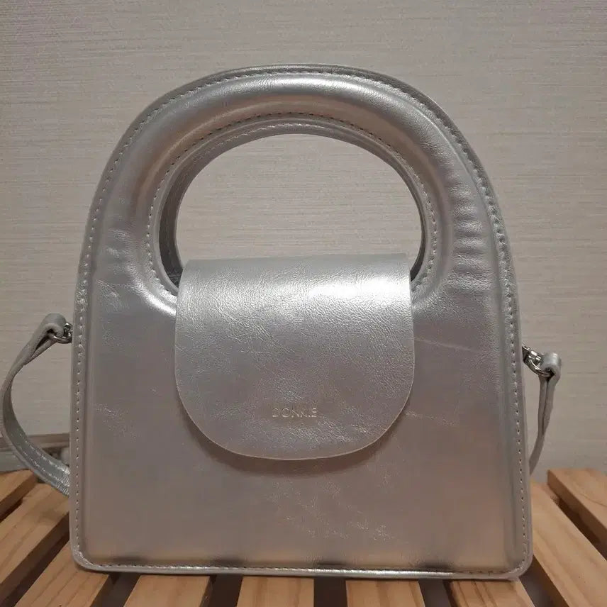 [BUNJANG] Donkie Weave Crossbody Bag Silver / Donkie 돈키 위브 크로스백 실버