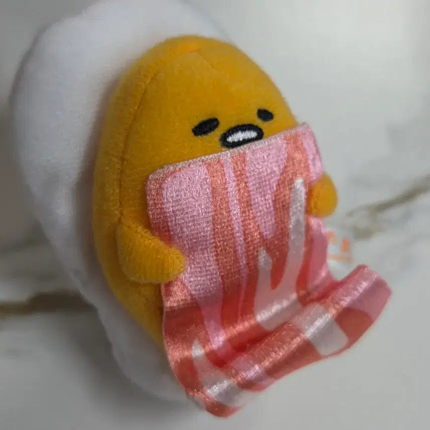 [BUNJANG] Gudetama Bacon Blanket Doll Keyring / 구데타마 베이컨 이불 인형 키링
