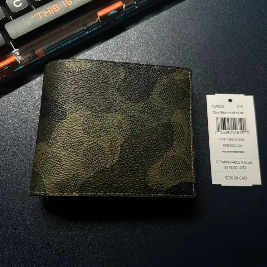 [BUNJANG] Coach Dark-Shamrock Bifold Wallet / 코치 다크샴룩 반지갑