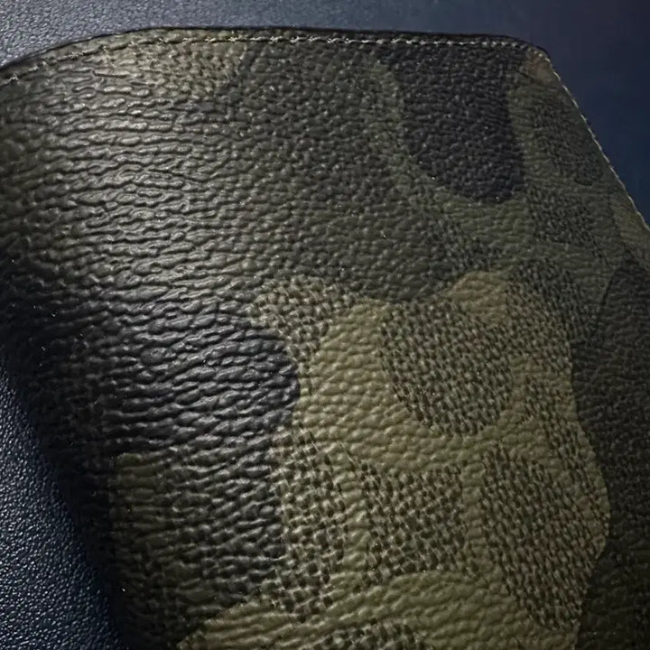 [BUNJANG] Coach Dark-Shamrock Bifold Wallet / 코치 다크샴룩 반지갑
