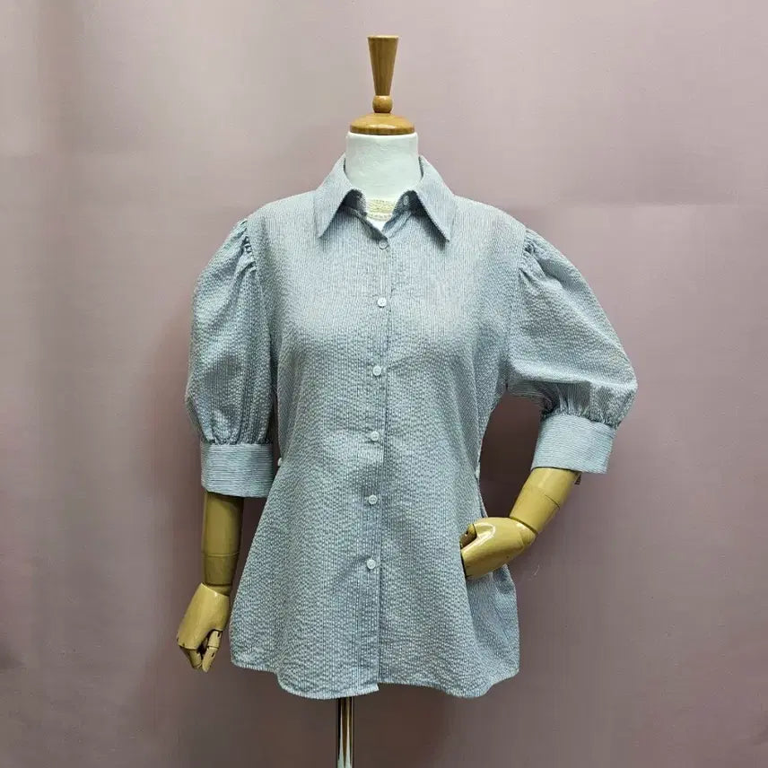 [SOLD OUT] by ssiny 바이씨니 퍼프 블라우스