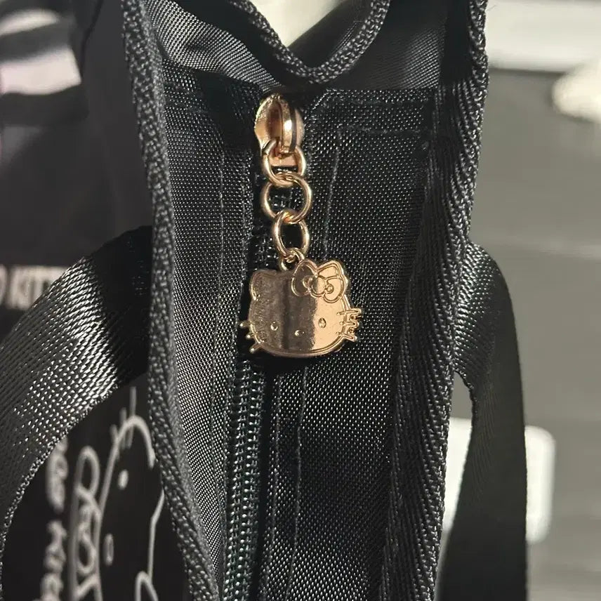 [BUNJANG] Hello Kitty Black Mesh Tote Bag / 새상품)헬로키티 블랙 메쉬 토트백
