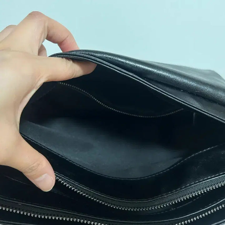 [BUNJANG] ZARA Yuna Bag Shoulder Bag / 자라 락 플랩 숄더백 블랙 유나백