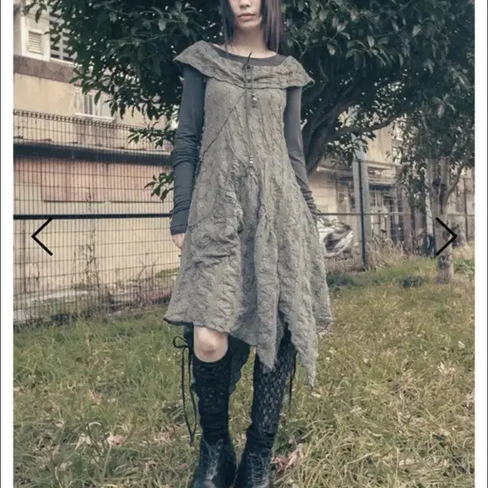 [BUNJANG] Hug Your Skin Off-Shoulder Dress Charcoal / 허그유어스킨 오프숄더 드레스 차콜